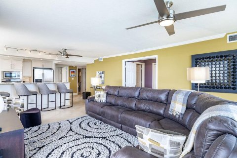 Condominio en alquiler en Saint Pete Beach, Florida, 2 dormitorios, 132.85 m2 № 1885346 - foto 14