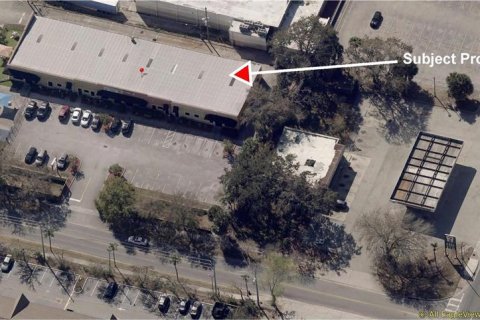 Propiedad comercial en alquiler en Orlando, Florida, 1114.83 m2 № 2098732 - foto 4