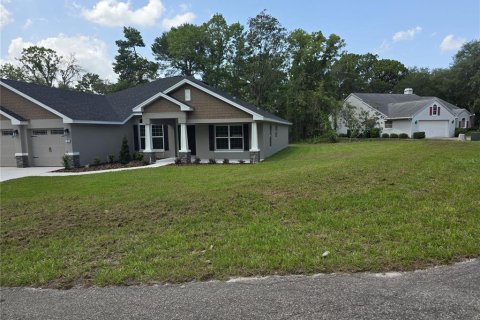 House in Homosassa, Florida 4 bedrooms, 233 sq.m. № 2123224 - photo 3