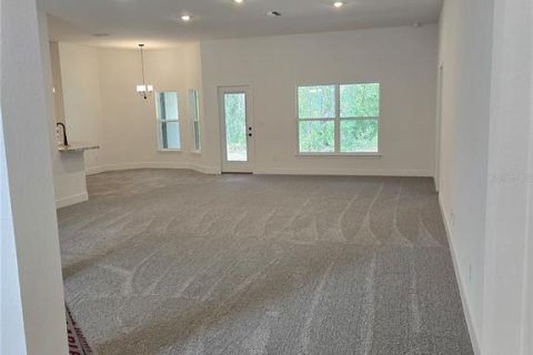 House in Homosassa, Florida 4 bedrooms, 233 sq.m. № 2123224 - photo 12