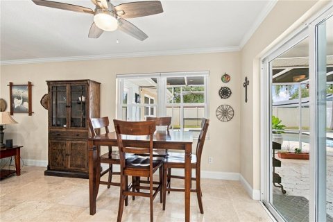 House in Clearwater, Florida 4 bedrooms, 202.34 sq.m. № 2395868 - photo 9