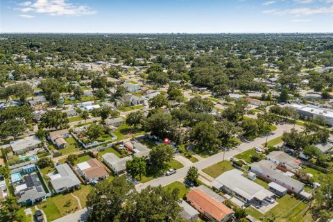 House in Saint Petersburg, Florida 2 bedrooms, 65.31 sq.m. № 1872812 - photo 25