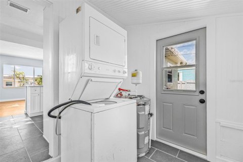 House in Saint Petersburg, Florida 2 bedrooms, 65.31 sq.m. № 1872812 - photo 19
