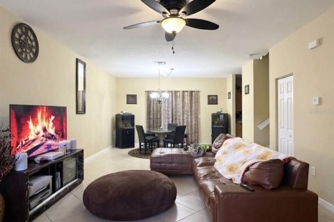 Townhouse in Hollywood, Florida 3 bedrooms, 137.03 sq.m. № 2373144 - photo 4