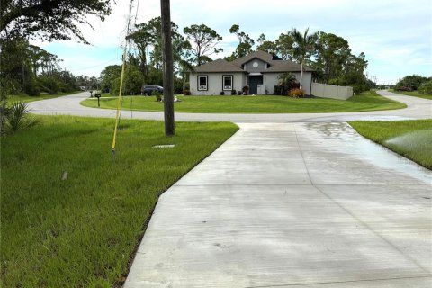 Casa en venta en Rotonda, Florida, 4 dormitorios, 163.04 m2 № 1642910 - foto 27