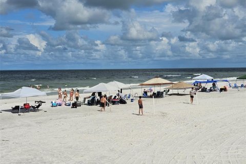Appartement à louer à Redington Shores, Floride: 2 chambres, 160.54 m2 № 1850028 - photo 26