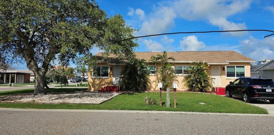 Appartement à Redington Shores, Floride 2 chambres, 160.54 m2 № 1850028