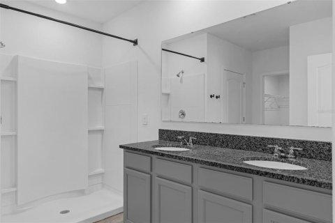 House in Sanford, Florida 4 bedrooms, 168.62 sq.m. № 1824046 - photo 13