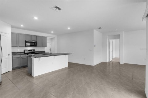 House in Sanford, Florida 4 bedrooms, 168.62 sq.m. № 1824046 - photo 26
