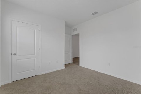 House in Sanford, Florida 4 bedrooms, 168.62 sq.m. № 1824046 - photo 12