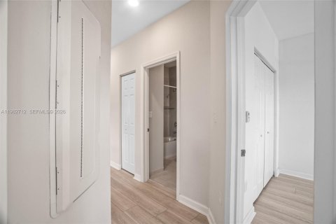 Touwnhouse à vendre à Davie, Floride: 3 chambres, 173.08 m2 № 2046522 - photo 21