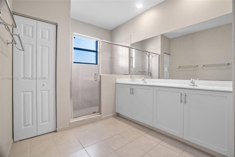 Touwnhouse à vendre à Davie, Floride: 3 chambres, 173.08 m2 № 2046522 - photo 28