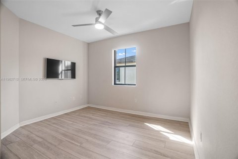 Touwnhouse à vendre à Davie, Floride: 3 chambres, 173.08 m2 № 2046522 - photo 18