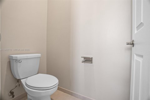 Touwnhouse à vendre à Davie, Floride: 3 chambres, 173.08 m2 № 2046522 - photo 29