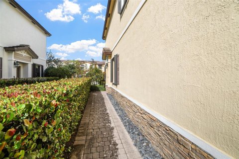 Touwnhouse à vendre à Davie, Floride: 3 chambres, 173.08 m2 № 2046522 - photo 5