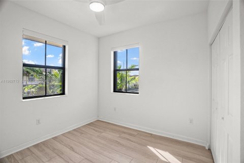 Touwnhouse à vendre à Davie, Floride: 3 chambres, 173.08 m2 № 2046522 - photo 19