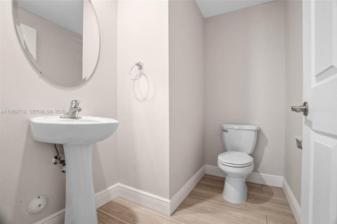 Touwnhouse à vendre à Davie, Floride: 3 chambres, 173.08 m2 № 2046522 - photo 15