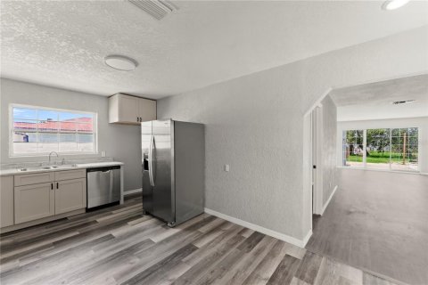 Casa en venta en Daytona Beach, Florida, 4 dormitorios, 226.22 m2 № 1780747 - foto 28