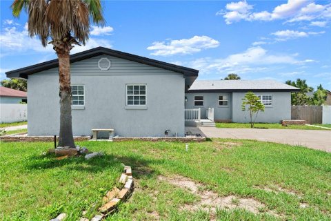 Casa en venta en Daytona Beach, Florida, 4 dormitorios, 226.22 m2 № 1780747 - foto 6