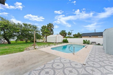 Casa en venta en Daytona Beach, Florida, 4 dormitorios, 226.22 m2 № 1780747 - foto 7