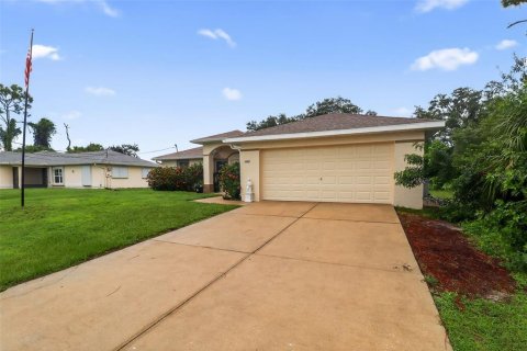 Villa ou maison à vendre à North Port, Floride: 3 chambres, 139.82 m2 № 1904257 - photo 6