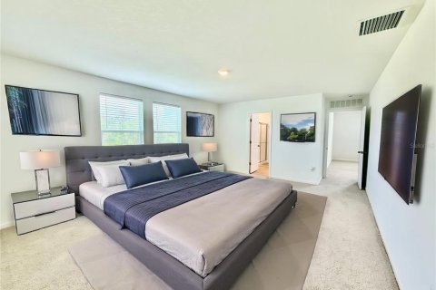 Villa ou maison à vendre à Zephyrhills, Floride: 5 chambres, 252.88 m2 № 2211042 - photo 20