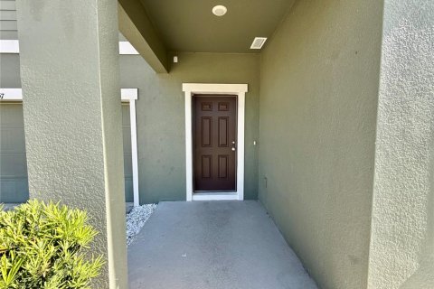 Villa ou maison à vendre à Zephyrhills, Floride: 5 chambres, 252.88 m2 № 2211042 - photo 7