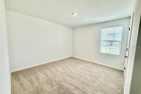 Villa ou maison à vendre à Zephyrhills, Floride: 5 chambres, 252.88 m2 № 2211042 - photo 11