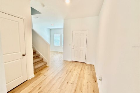 Villa ou maison à vendre à Zephyrhills, Floride: 5 chambres, 252.88 m2 № 2211042 - photo 8