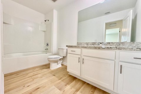 Villa ou maison à vendre à Zephyrhills, Floride: 5 chambres, 252.88 m2 № 2211042 - photo 29