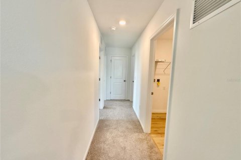 Villa ou maison à vendre à Zephyrhills, Floride: 5 chambres, 252.88 m2 № 2211042 - photo 23