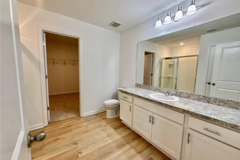 Villa ou maison à vendre à Zephyrhills, Floride: 5 chambres, 252.88 m2 № 2211042 - photo 15