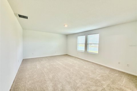 Villa ou maison à vendre à Zephyrhills, Floride: 5 chambres, 252.88 m2 № 2211042 - photo 14