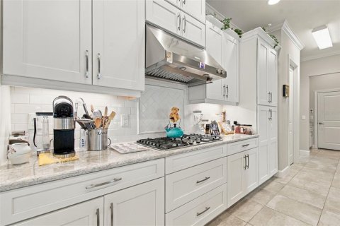 Casa en venta en Tampa, Florida, 3 dormitorios, 211.17 m2 № 2383348 - foto 4
