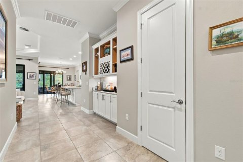 Casa en venta en Tampa, Florida, 3 dormitorios, 211.17 m2 № 2383348 - foto 10
