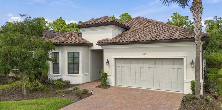 Casa en Tampa, Florida 3 dormitorios, 211.17 m2 № 2383348
