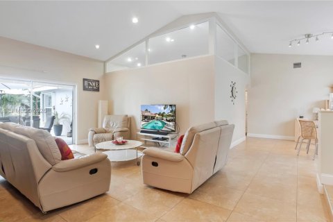 Villa ou maison à vendre à Sunrise, Floride: 4 chambres, 209.59 m2 № 2009342 - photo 4