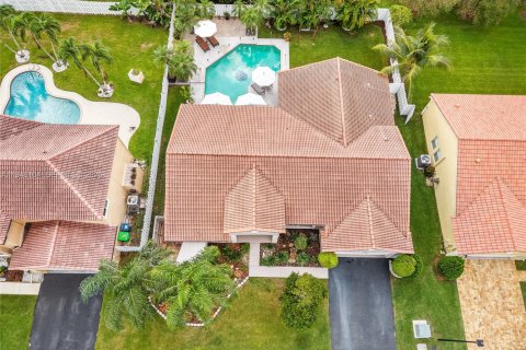 Villa ou maison à vendre à Sunrise, Floride: 4 chambres, 209.59 m2 № 2009342 - photo 7