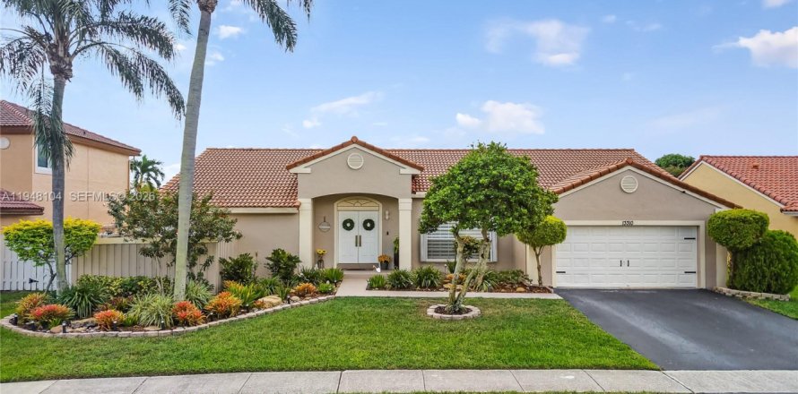 Villa ou maison à Sunrise, Floride 4 chambres, 209.59 m2 № 2009342