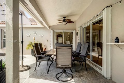 Villa ou maison à vendre à Sunrise, Floride: 4 chambres, 209.59 m2 № 2009342 - photo 21