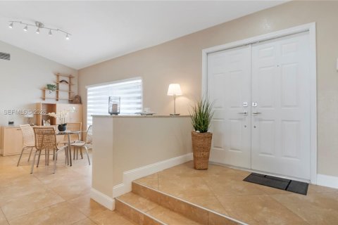 Villa ou maison à vendre à Sunrise, Floride: 4 chambres, 209.59 m2 № 2009342 - photo 10