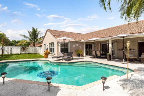 Villa ou maison à vendre à Sunrise, Floride: 4 chambres, 209.59 m2 № 2009342 - photo 19