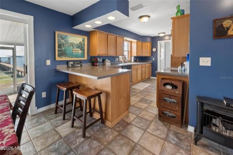 House in Hampton, Florida 3 bedrooms, 115.94 sq.m. № 2148845 - photo 16