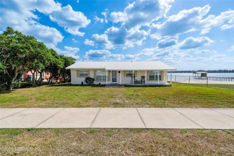 House in Hampton, Florida 3 bedrooms, 115.94 sq.m. № 2148845 - photo 6