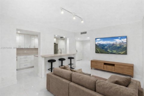 Copropriété à vendre à Coral Gables, Floride: 2 chambres, 145.86 m2 № 2318227 - photo 4