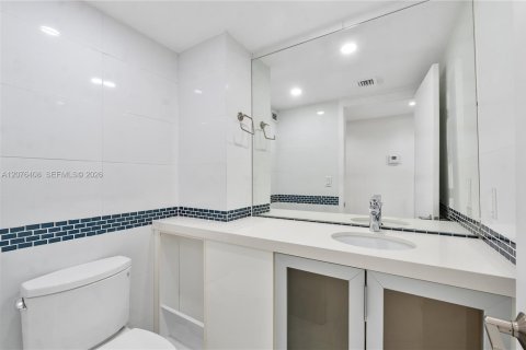 Copropriété à vendre à Coral Gables, Floride: 2 chambres, 145.86 m2 № 2318227 - photo 9