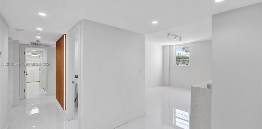 Condo à Coral Gables, Floride, 2 chambres № 2318227