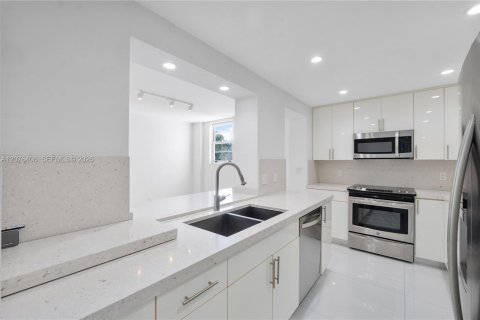 Copropriété à vendre à Coral Gables, Floride: 2 chambres, 145.86 m2 № 2318227 - photo 6