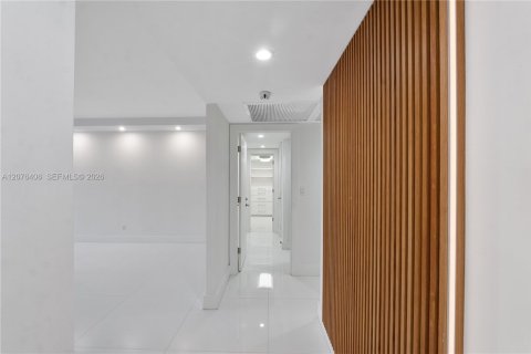 Copropriété à vendre à Coral Gables, Floride: 2 chambres, 145.86 m2 № 2318227 - photo 2