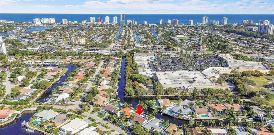 Villa ou maison à Pompano Beach, Floride 4 chambres, 171.31 m2 № 2185349